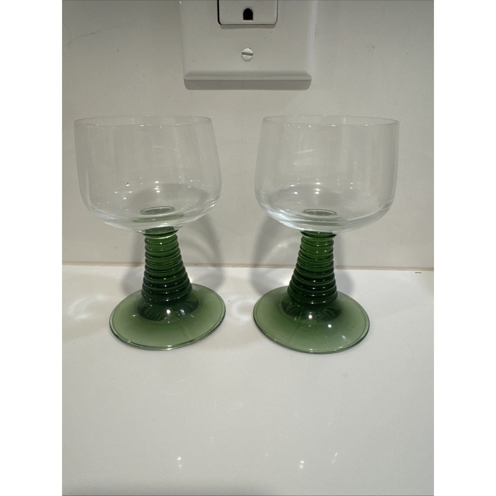 Roemer Wine Champagne Glasses Set Of 2 Green Beehive Germany 4.25x2.5 Inches G27